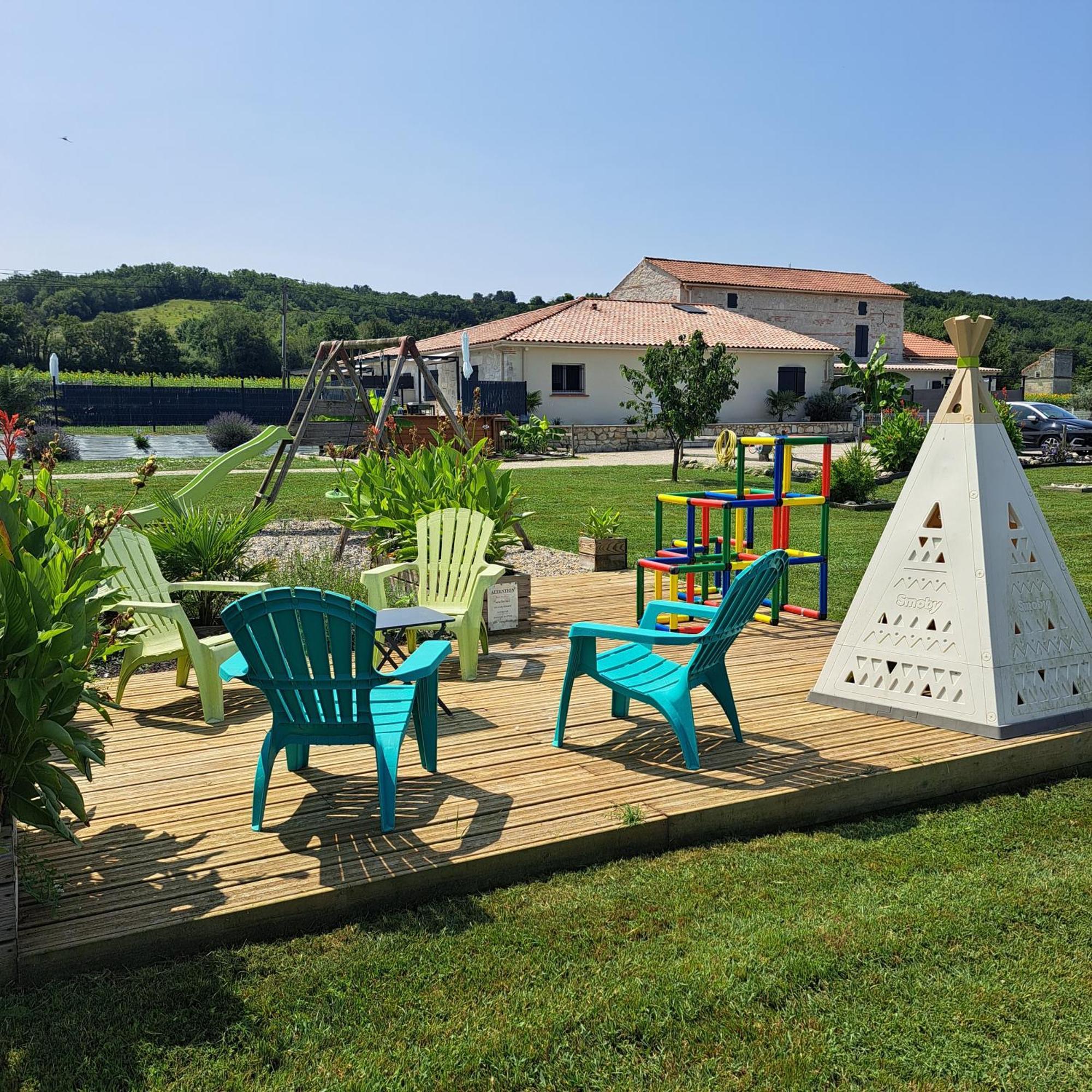 Le Domaine Vesque Villa Saint-Pierre-de-Clairac Exterior photo